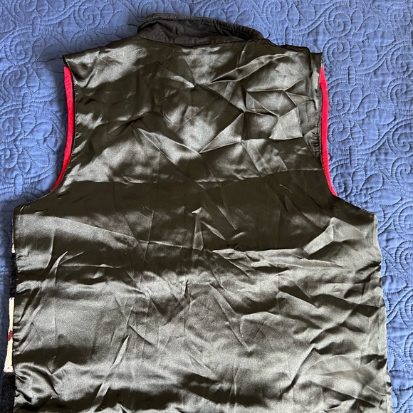 Size medium Tantrums snowman vest.  Snowman buttons. - Picture 4 of 4